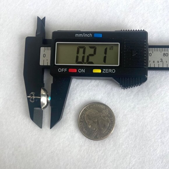 VTG Sterling Silver 925 Very Dainty Oval Shadowbox Turquoise Stud Earrings - Picture 16 of 16